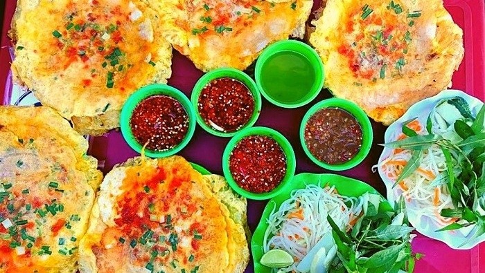 'Banh ep': A dish certain to satisfy nighttime cravings in Hue