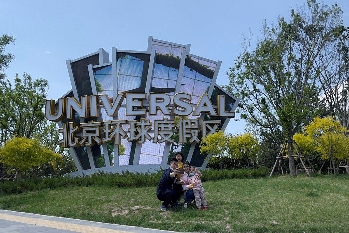 The Universal Beijing Resort will reopen on June 15 after being closed more than a month to comply with China's prevention measures, but it will cap the number of visitors at no more than 75% of capacity.