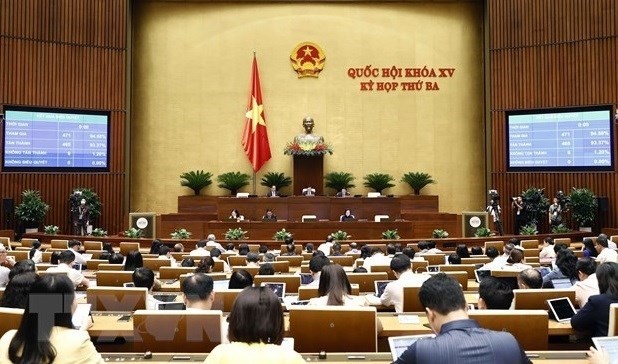 A plenary sitting of the 15th NA's third session in Hanoi. (Photo: VNA)