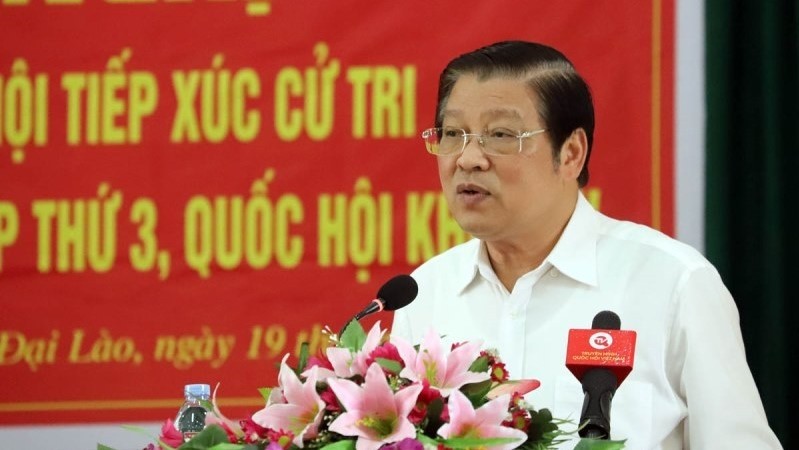 Head of PCC’s Commission for Internal Affairs Phan Dinh Trac speaks at the meeting with voters in Bao Loc city, Lam Dong.