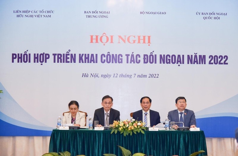 Conference on coordination in implementing foreign affairs in 2022. (Photo: baoquocte.vn)