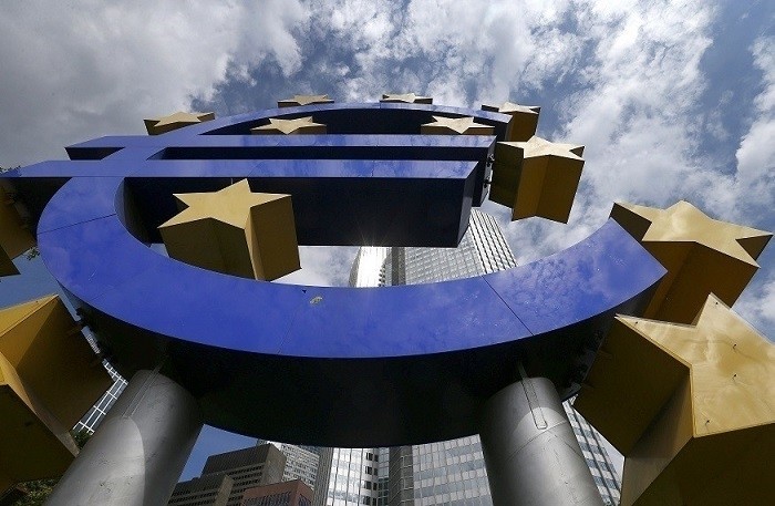 The European Commission cut its forecasts for economic growth in the euro zone for this year and next and revised up its estimates for inflation on Thursday largely due to the impact of the crisis in Ukraine.