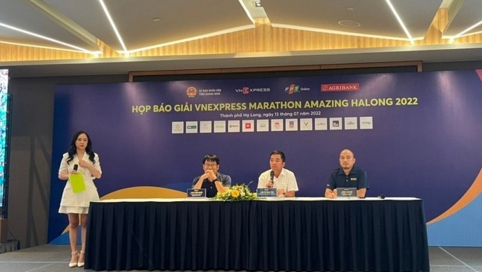 At the press conference for the 2022 VnExpress Marathon Amazing Ha Long (Photo: congthuong.vn)