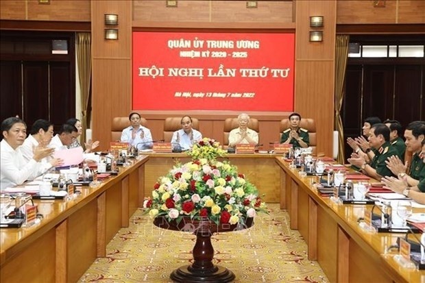 Party General Secretary Nguyen Phu Trong chairs the meeting of the Central Military Commission. (Photo: VNA)