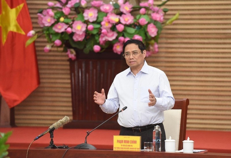 Prime Minister speaks at the working session. (Photo: NDO/Tran Hai)