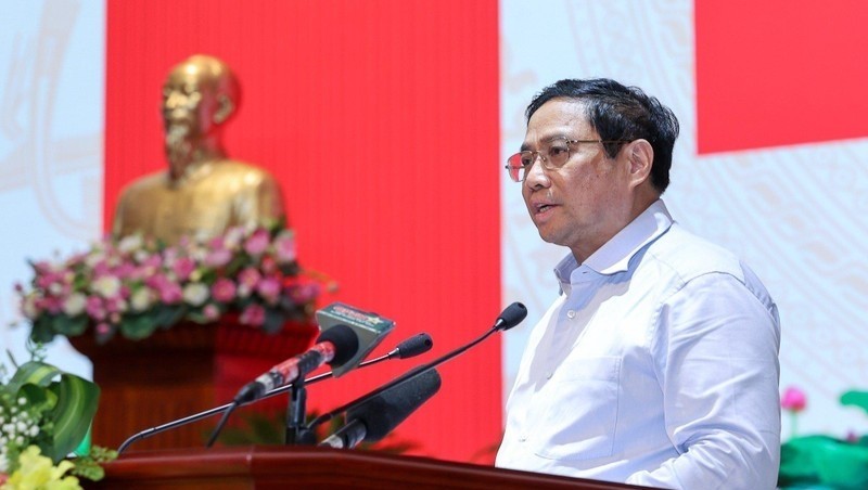 Prime Minister Pham Minh Chinh speaking at the conference.