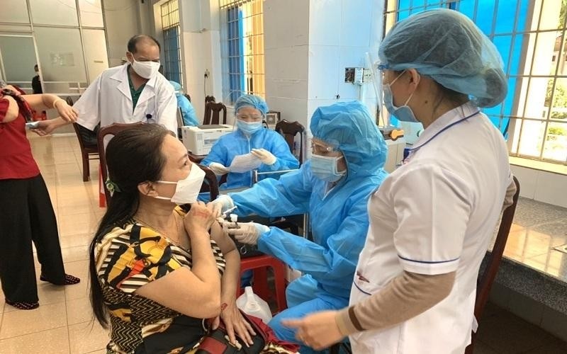 On August 4, an additional 387,222 doses of vaccines were administere (Photo: NDO)