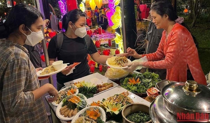 Food festival offers various delicacies across Vietnam