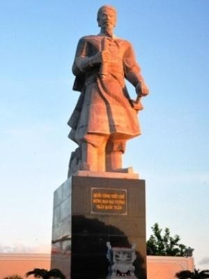 The statue of General Tran Hung Dao will be a great morale booster for the soldiers and residents on the Truong Sa Islan