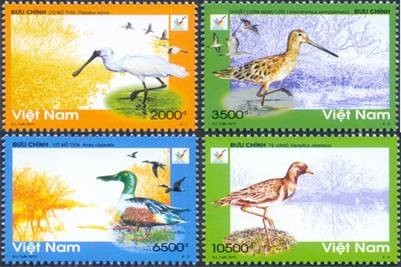 Vietnam issues Xuan Thuy National Park birds stamp