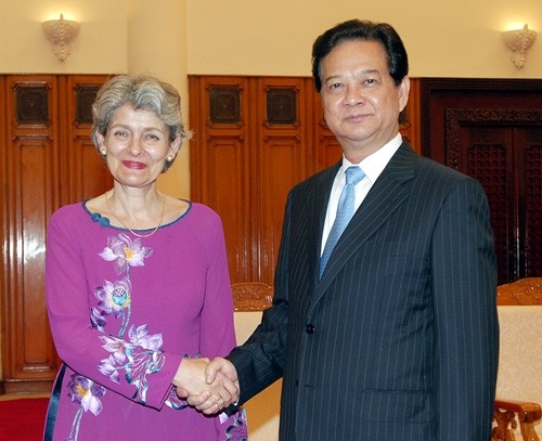 PM Nguyen Tan Dung and UNESCO Director General Irina Bokova (Photo: VGP)