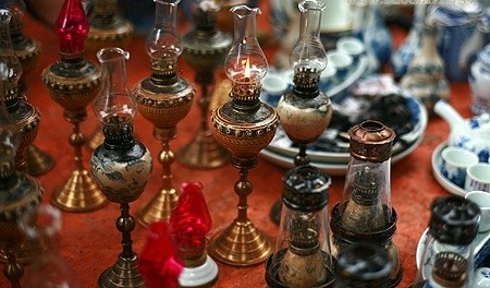 French oil lamps introduced in Vietnam