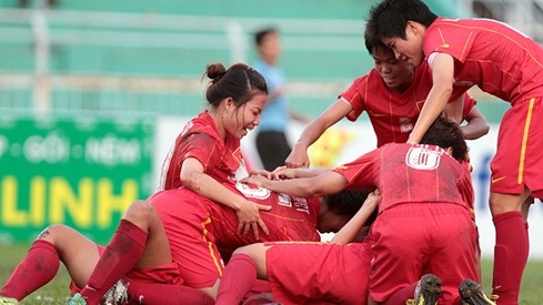 A goal celebration by Vietnamese women 