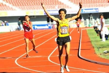 Lai (yellow) proved once again his absolute domination in long-distance races