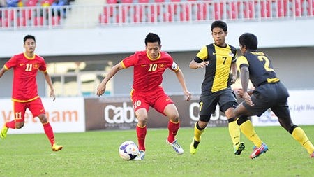 U-23 Vietnam (red) missed out once more on the SEA Games championship title