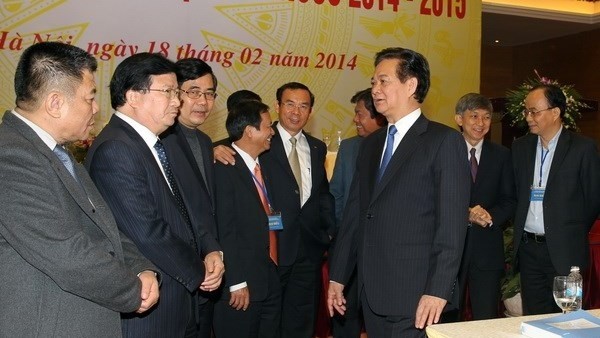 PM Nguyen Tan Dung and delegates at the conference (photo: VNA)