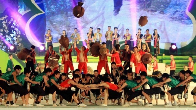 A performance inspired by the unique culture of ethnic groups in the locality (Source: VNA)