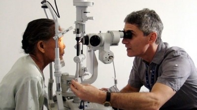 A foreign specialist carries out an eye examination at Hue Central Hospital.