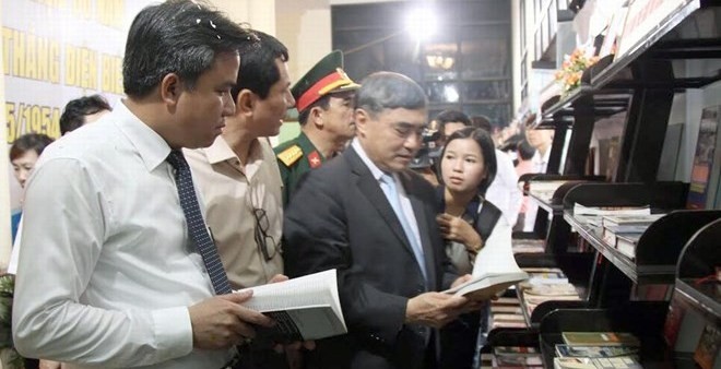 The book exhibition marks the 60th anniversary of Dien Bien Phu victory (Credit: VNA)