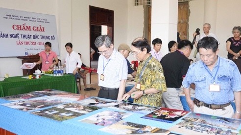 The exhibition attracting many visitors