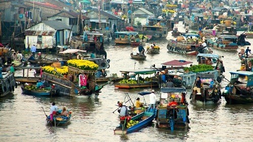 A floating market on the Mekong River