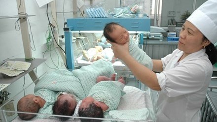 The costs of over 1,300 health services at public medical facilities in Hanoi will increase by 20% starting August 10.