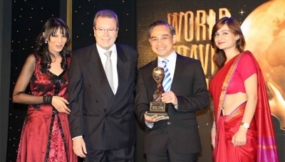  Tran Doan The Duy, Deputy General Director of Vietravel (second right) at the ceremony in New Delhi, India.