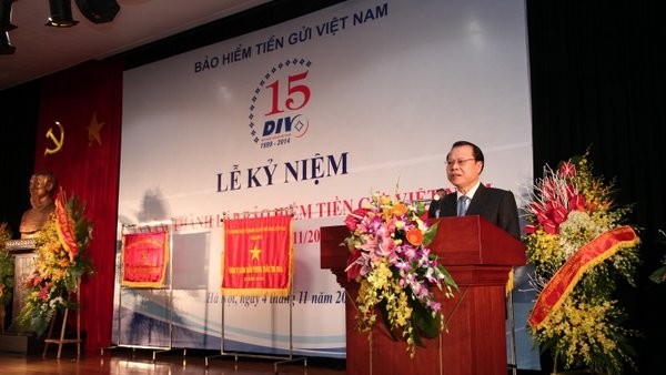 Deputy Prime Minister Vu Van Ninh speaking at the ceremony 