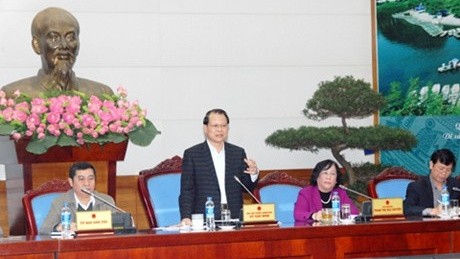 Deputy PM Vu Van Ninh chaired the meeting of the Central Steering Committee for Sustainable Poverty Reduction. (Credit: VGP)