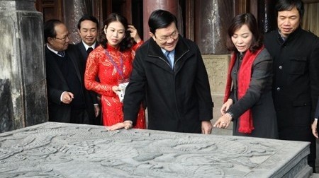President examines conservation of Hoa Lu ancient capital (Source: VNA)