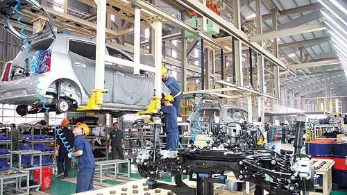Deputy PM requests building specific policies for automotive industry