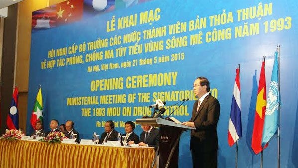 Minister of Public Security General Tran Dai Quang speaks at the meeting. (Credit: cand.com.vn)
