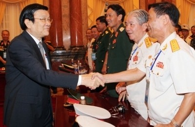 President Truong Tan Sang receives Division 324 veterans