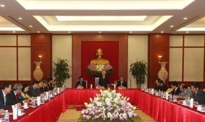 Party General Secretary Nguyen Phu Trong meets with newly accredited Vietnamese ambassadors and chiefs of the country’s overseas representative offices in Hanoi on July 2.