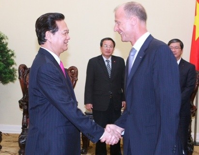 PM Nguyen Tan Dung receives Airbus Group CEO Thomas Enders in Hanoi on July 1. (Image credit: VNA)