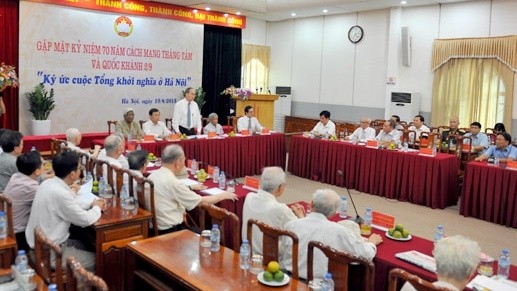 VFFCC Chairman Nguyen Thien Nhan speaks at the meeting. (Credit: daidoanket.vn)