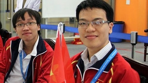 Vietnam’s top two players, Le Quang Liem (right) and Nguyen Ngoc Truong Son (left). 