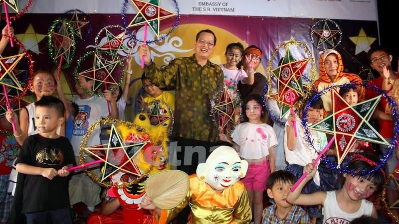 Mid-Autumn festival celebrated among Vietnamese communities in Singapore on September 26.