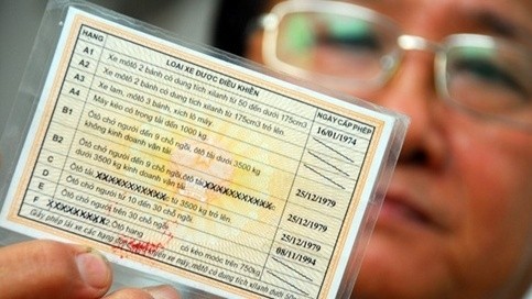 Vietnam to issue international driver licenses from October