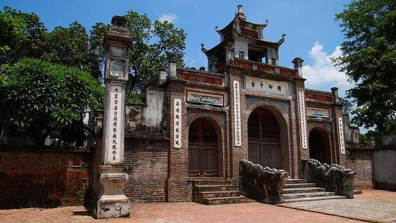 An Duong Vuong Temple, part of the Co Loa Citadel historical complex