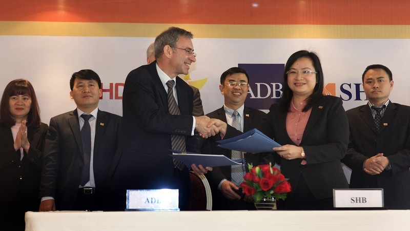 ADB signs trade finance deals with HDBank and SHB