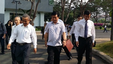 Secretary Dinh La Thang visited the Ton Duc Thang University on March 14. (Credit: VOV)