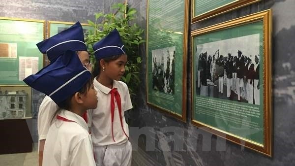 Exhibition spotlights President Ho Chi Minh’s life in France