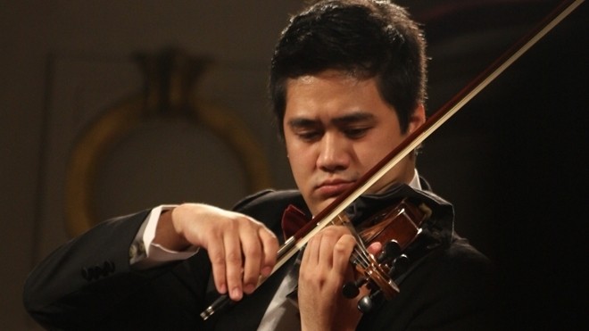Vietnamese violinist Bui Cong Duy