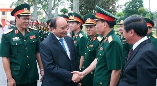 Prime Minister Nguyen Xuan Phuc visits Military Zone 3 (Source: VNA)