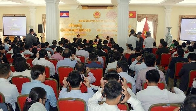 The Vietnam–Cambodia Business Forum was held on September 22 in Cambodia. (Credit: NDO)