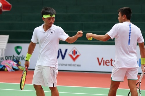 Hoang Thien and Hoang Nam represented Vietnam in the doubles competition.