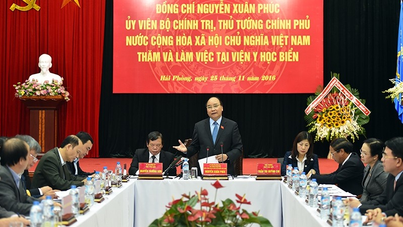 PM Nguyen Xuan Phuc speaking at the Vietnam National Institute of Maritime Medicine (Credit: VGP)