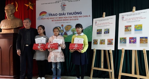 Eight Vietnamese works to participate in Asian painting contest