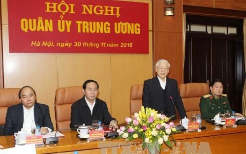 General Secretary Nguyen Phu Trong addresses the meeting of the Central Military Commission in Hanoi on November 30.